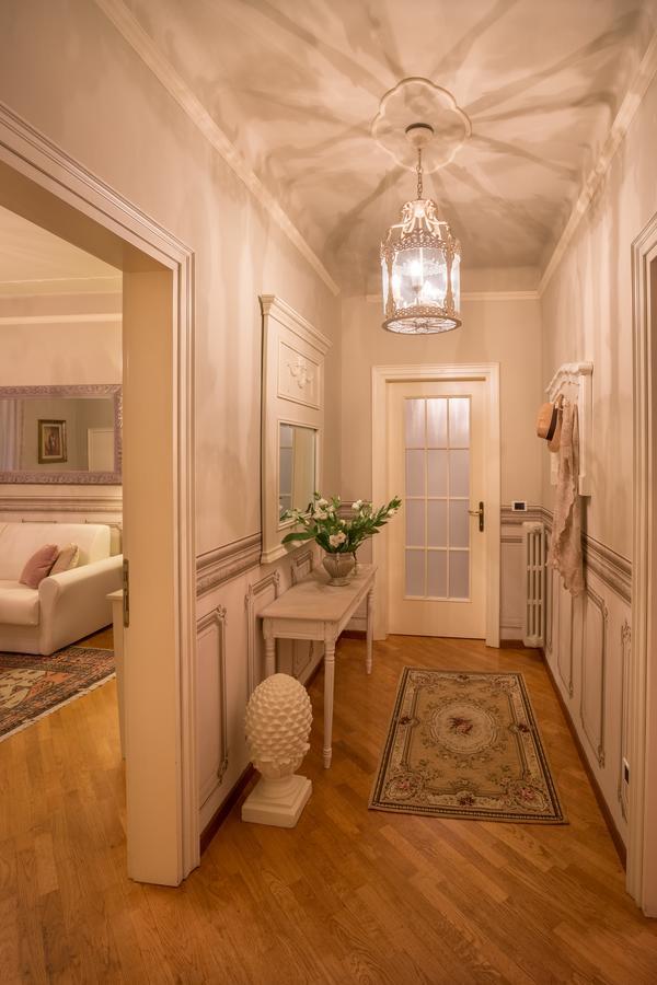 Domus Verona - Incantevole Residenza Difronte A Casa Giulietta Extérieur photo