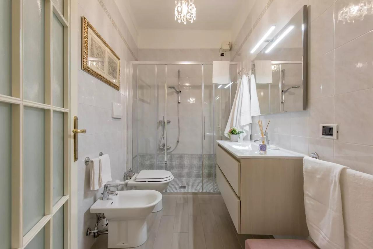 Domus Verona - Incantevole Residenza Difronte A Casa Giulietta Extérieur photo